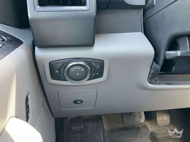 2016-ford-f150-image-15