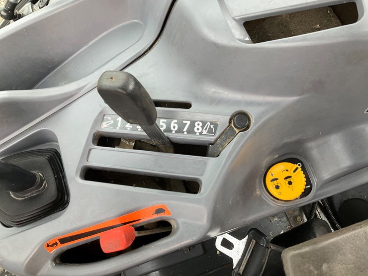 2018-kubota-la805-image-95