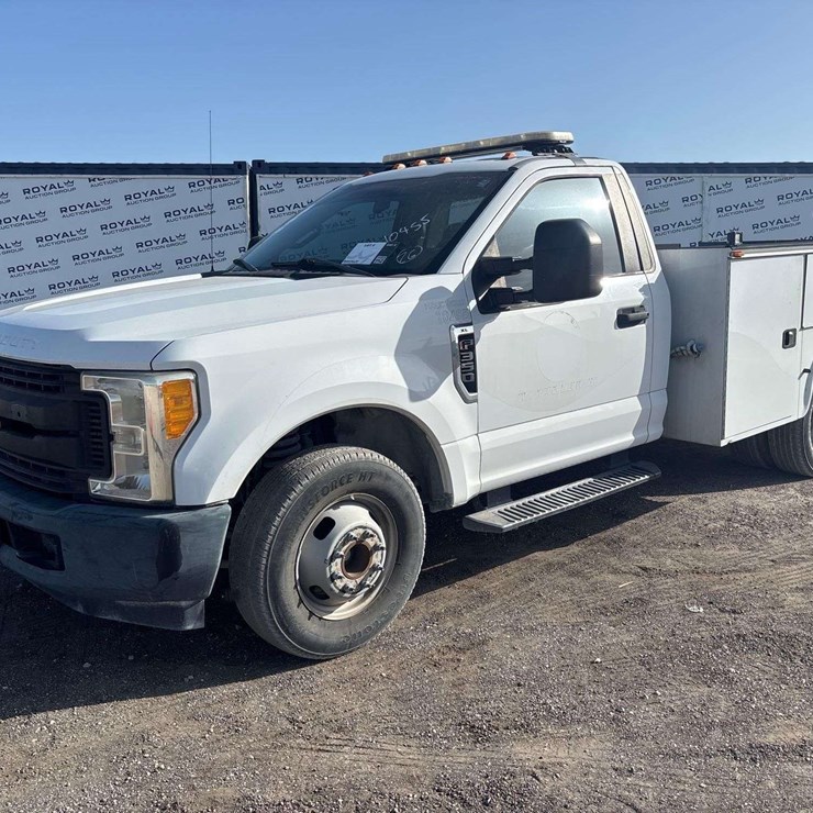 2017 FORD F350