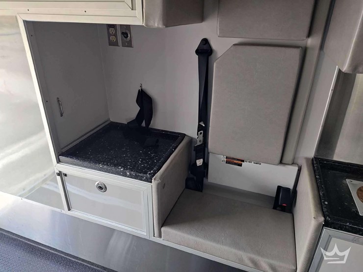 2011-international-durastar-4300-image-68
