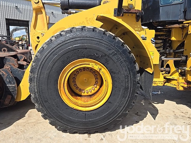 2015-caterpillar-966m-image-14