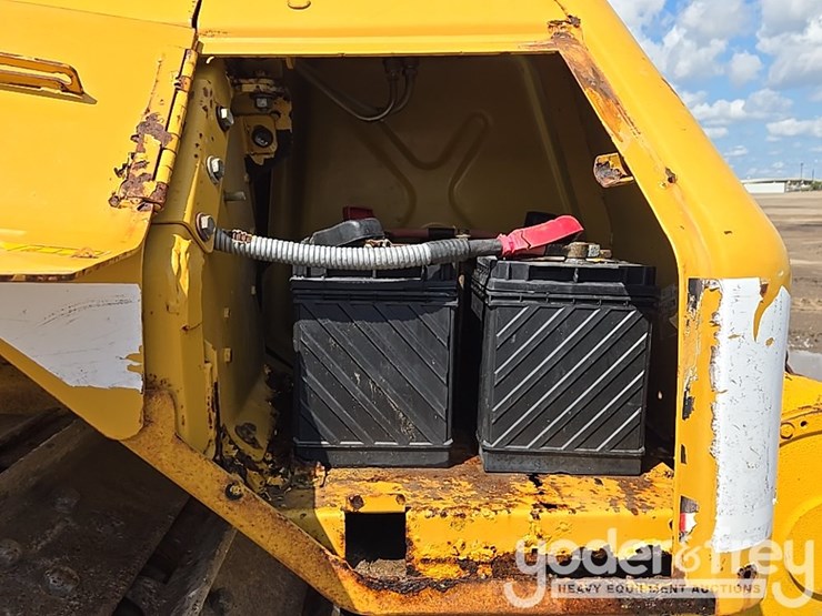 2007-caterpillar-d6n-xl-image-29