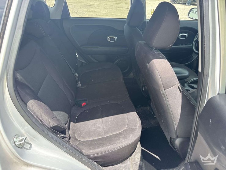 2016-kia-soul-image-24