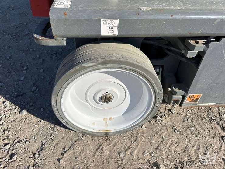 2021-skyjack-sj4732-32ft.-scissor-lift-image-15
