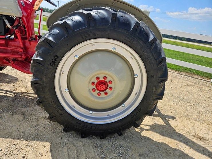 ford-8n-image-65
