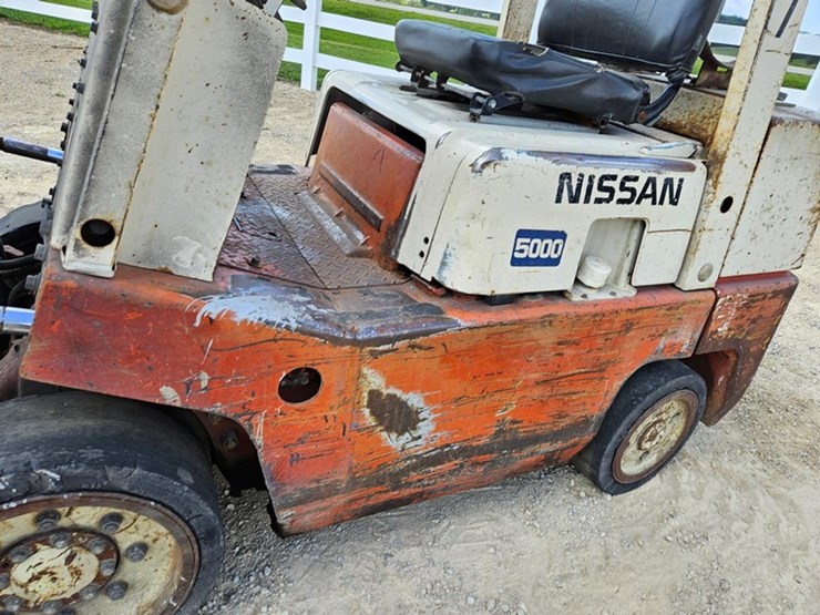 #38-•-nissan-5000-single-stage-fork-lift-image-14