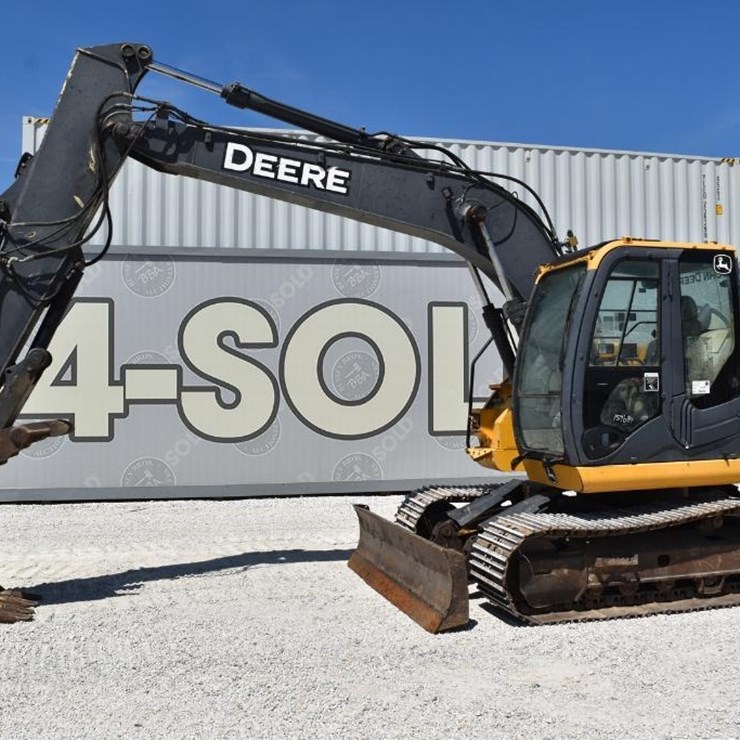 2014 DEERE 135G