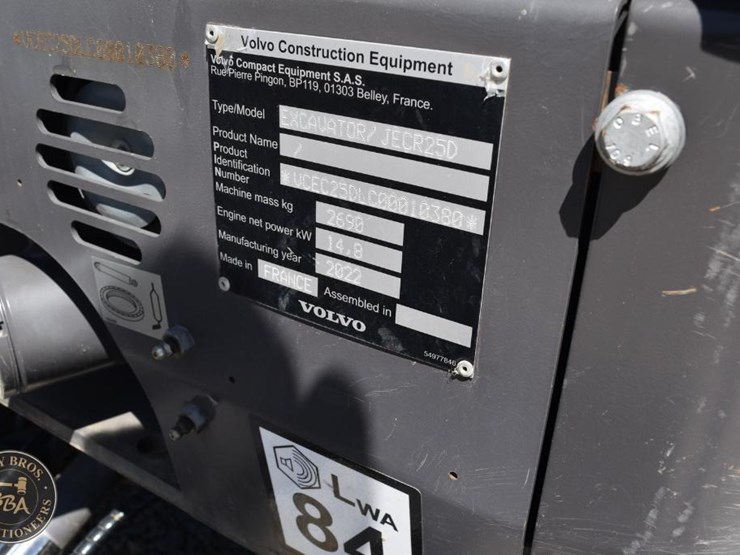 2022-volvo-ecr25-electric-image-66