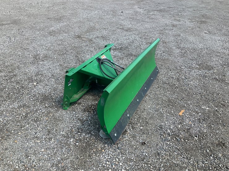 #5250-•-new-frontier-72"-loader-mount-snow-plow-image-4