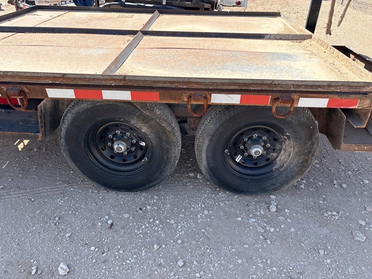2018-sage-oil-vac-12’-x-88”-t/a-bumper-pull-lube-trailer-image-6