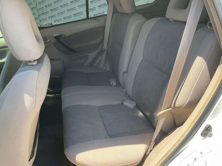 2002-toyota-rav4-image-24