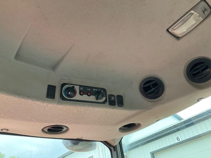 2018-kubota-la805-image-100