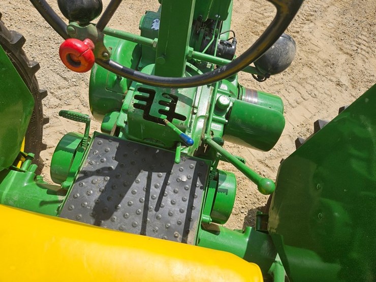 john-deere-b-image-29