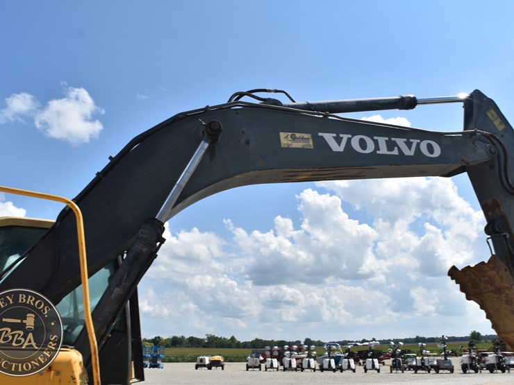 2008-volvo-ec240cl-image-29