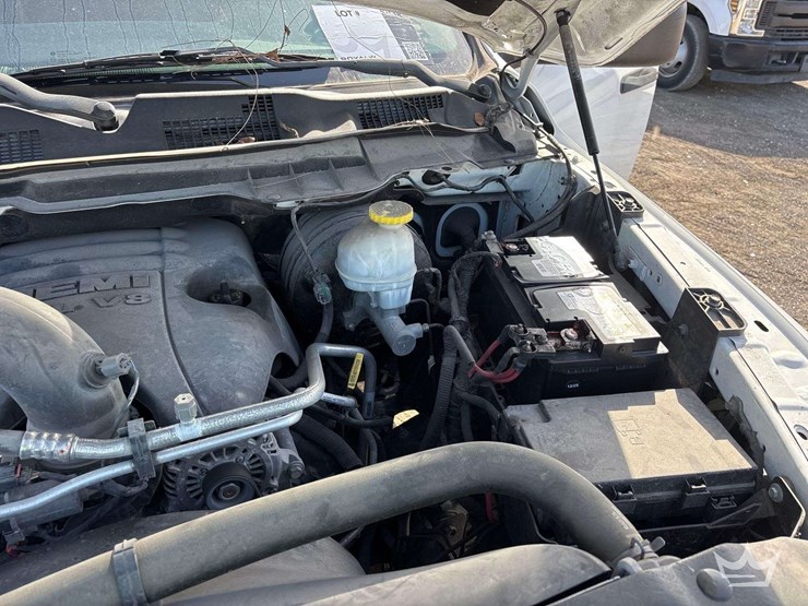 2019-dodge-1500-image-10