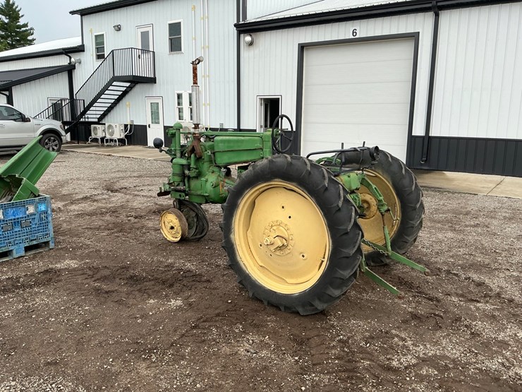 1953-john-deere-40-image-3
