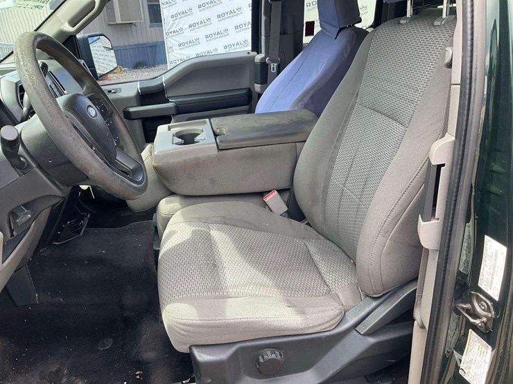 2017-ford-f150-image-19