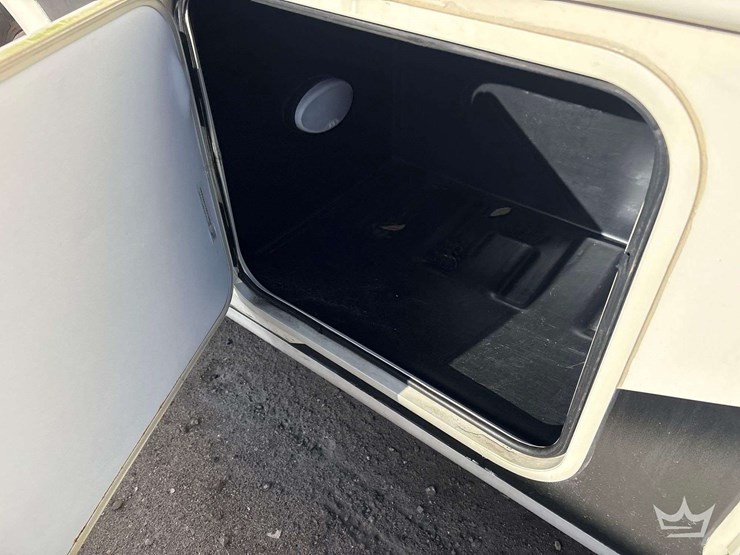2020-ford-f53-thor-ace-32.3-33.5ft-class-a-motorhome-image-85