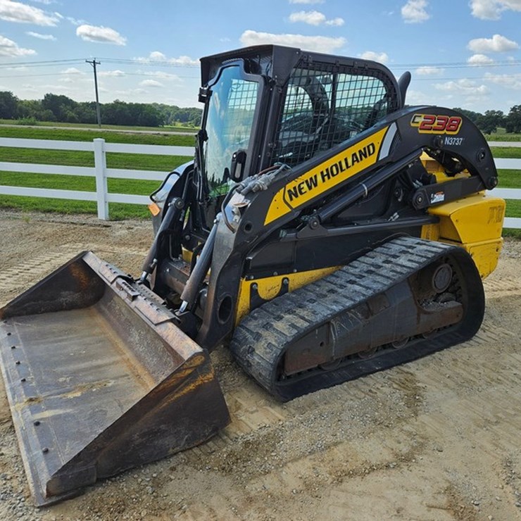 NEW HOLLAND C238