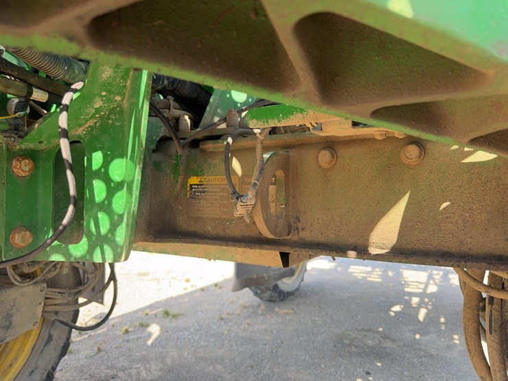 2016-john-deere-r4038-image-21