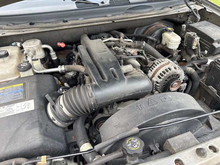 2005-buick-rainier-cxl-image-27