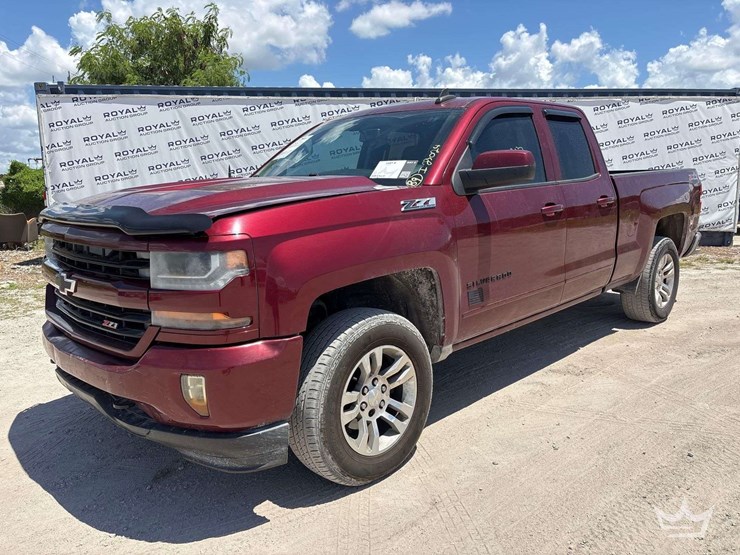 2016-chevrolet-1500-image-1