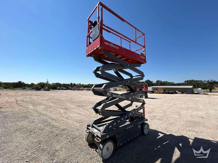2021-skyjack-sj3226-26ft.-electric-scissor-lift-image-3