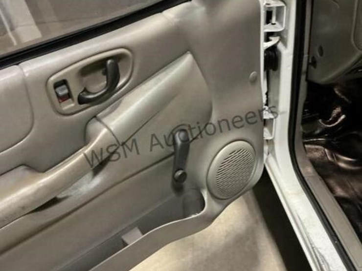 2001-gmc-sonoma-p/u-image-24