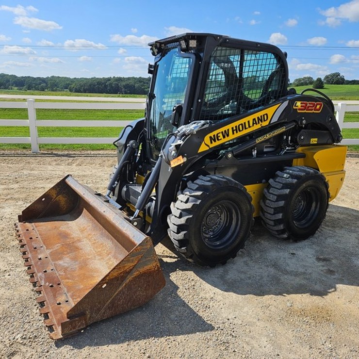 NEW HOLLAND L320