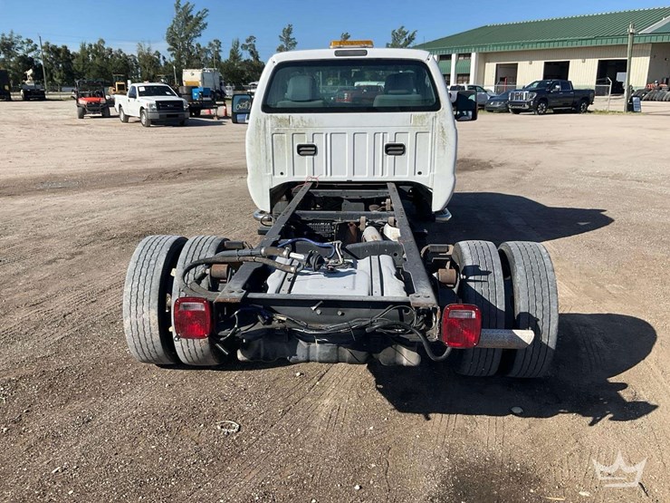2015-ford-f450-image-25
