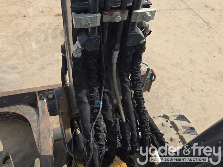 deere-60g-image-29