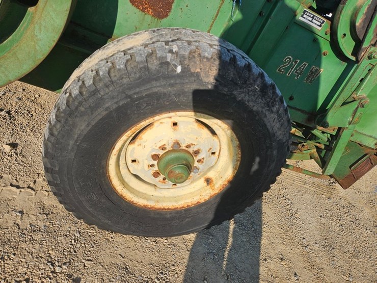john-deere-214-image-30