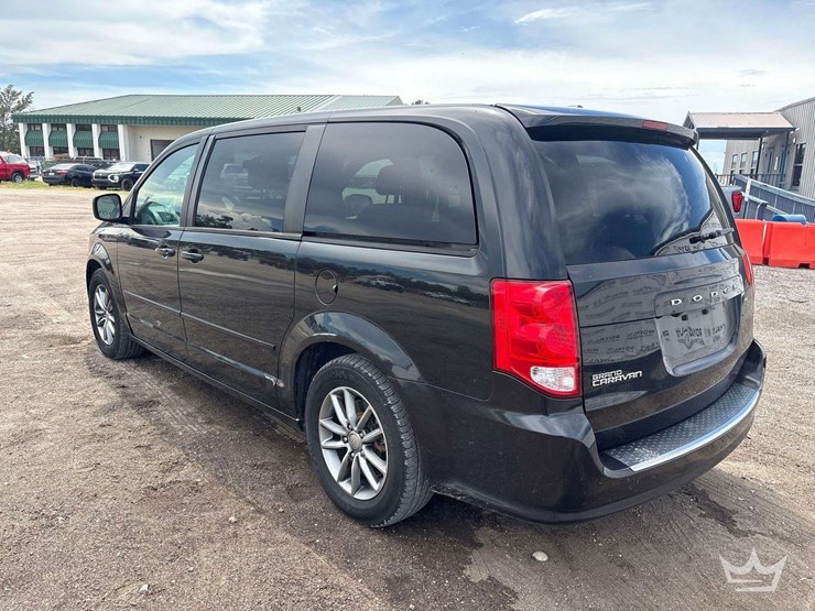 2016-dodge-grand-caravan-image-4
