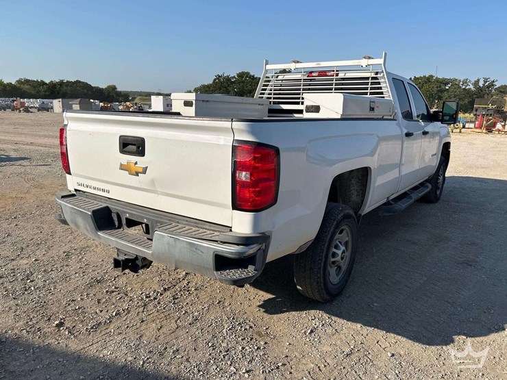 2019-chevrolet-silverado-2500-image-3
