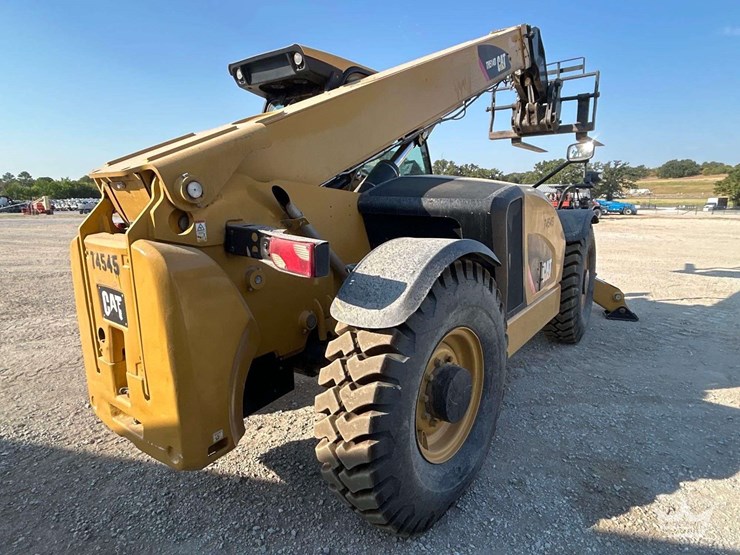 2018-caterpillar-th514d-11,000lb.-4x4-rough-terrain-telehandler-image-3
