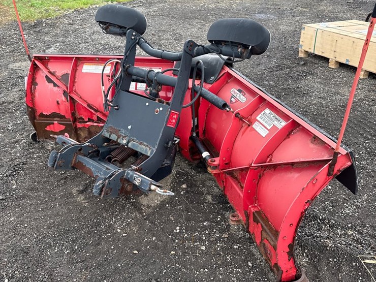 #709-•-boss-9’2”-power-v-snow-plow-image-3