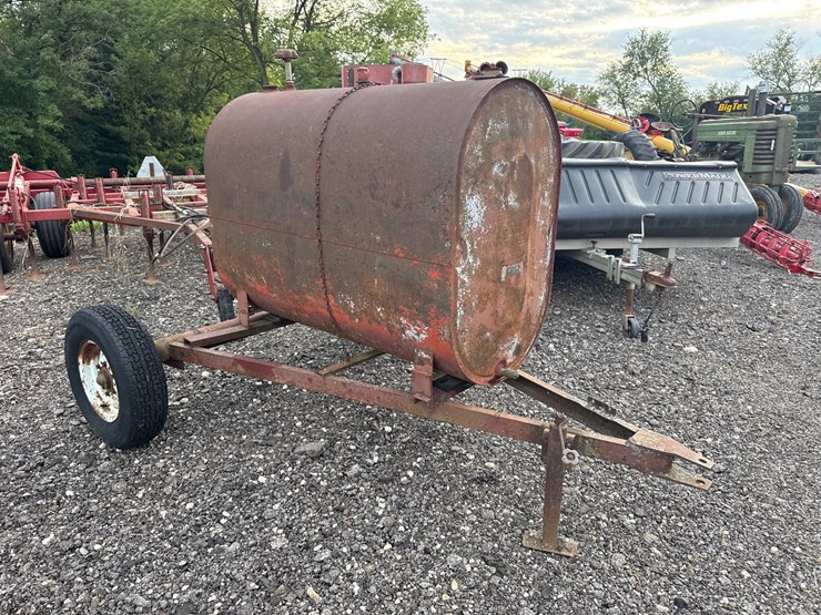 #745-•-200-gallon-oil-tank-image-2