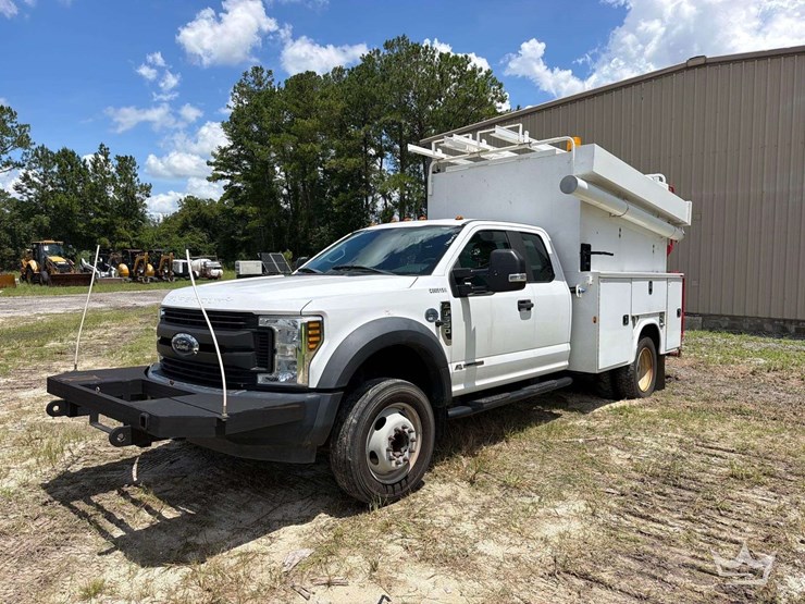2019-ford-f550-image-1