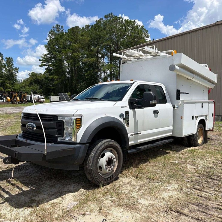 2019 FORD F550