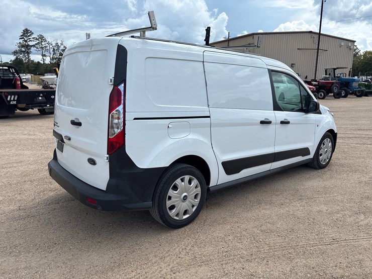 2021-ford-transit-connect-image-3