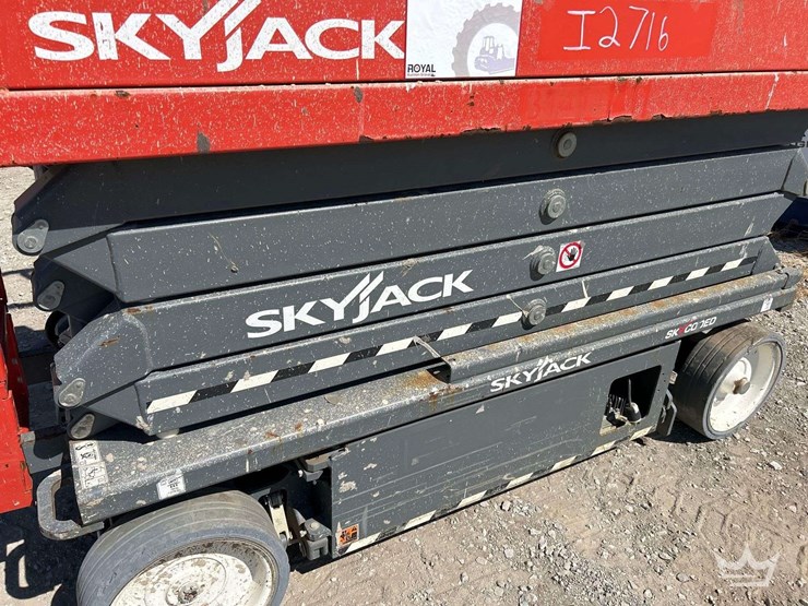2021-skyjack-sj3226-26ft.-electric-scissor-lift-image-13