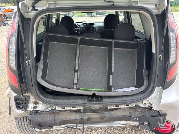 2016-kia-soul-image-30