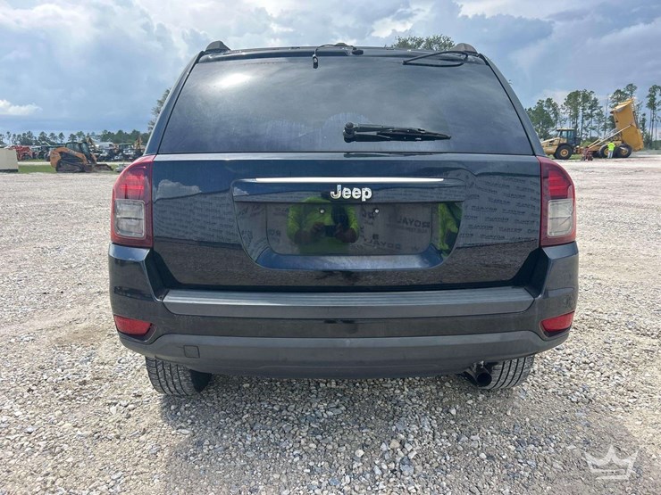 2016-jeep-compass-image-28