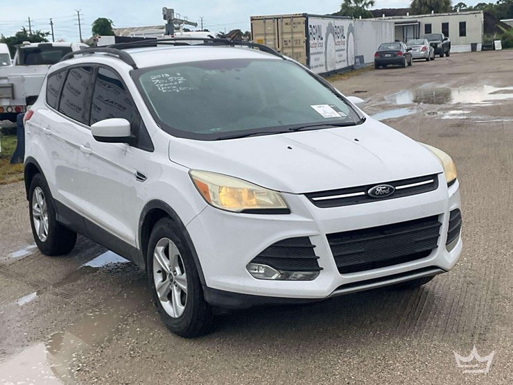 2013-ford-escape-image-2