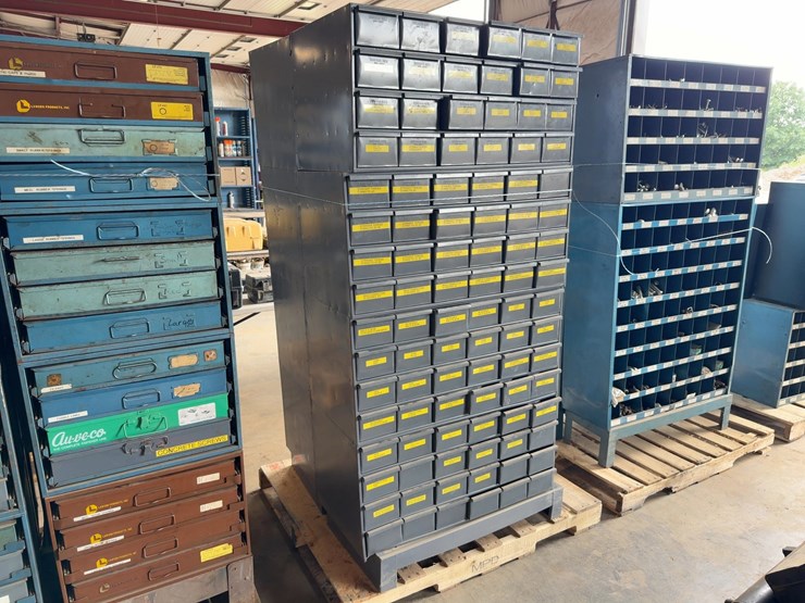 quantity-of-hardware-and-supplies-drawers-image-2
