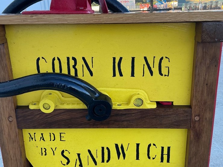 #5065-•-sandwich-mfg-co.-corn-king-antique-hand-crank-corn-sheller-image-5