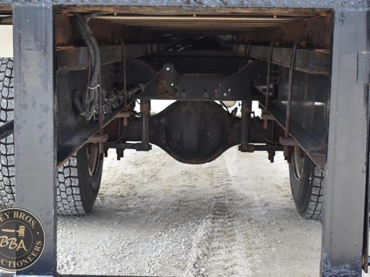 2020-ford-f650-image-13