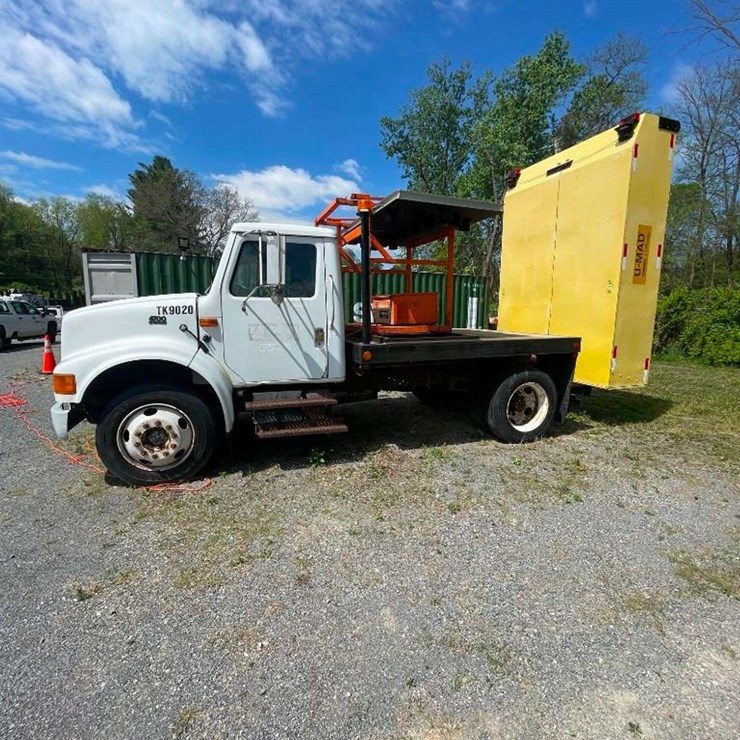 1994 INTERNATIONAL 4700