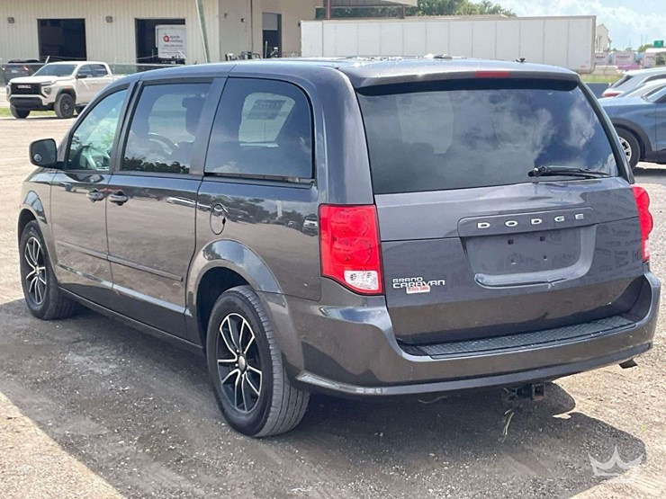 2015-dodge-caravan-image-4