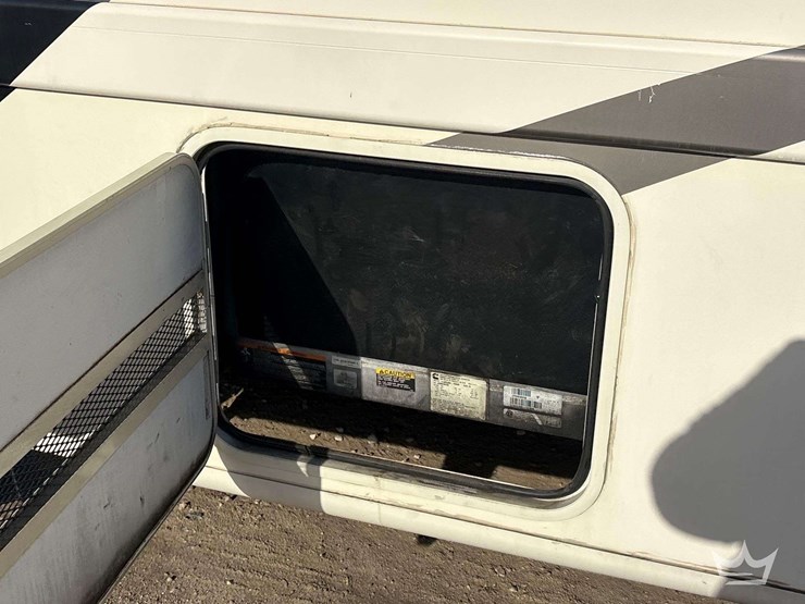 2020-ford-f53-thor-ace-32.3-33.5ft-class-a-motorhome-image-78